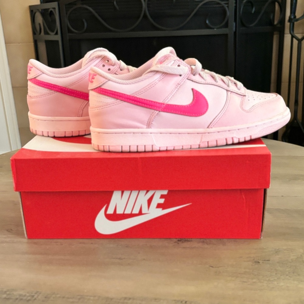 Nike Dunk Low Triple Pink Y6